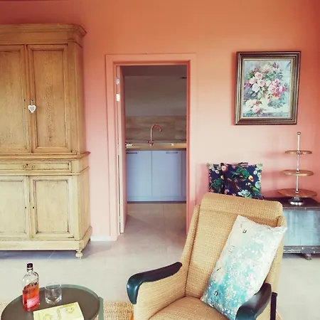 Roos 14, Sfeervol Vakantieverblijf In Hartje Hageland Casa vacanze *